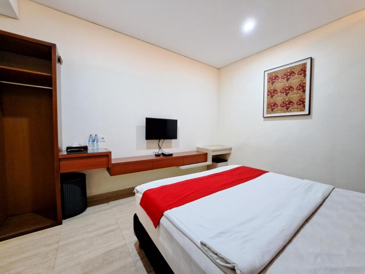 Dewi Uma House Hotel Денпасар Екстериор снимка