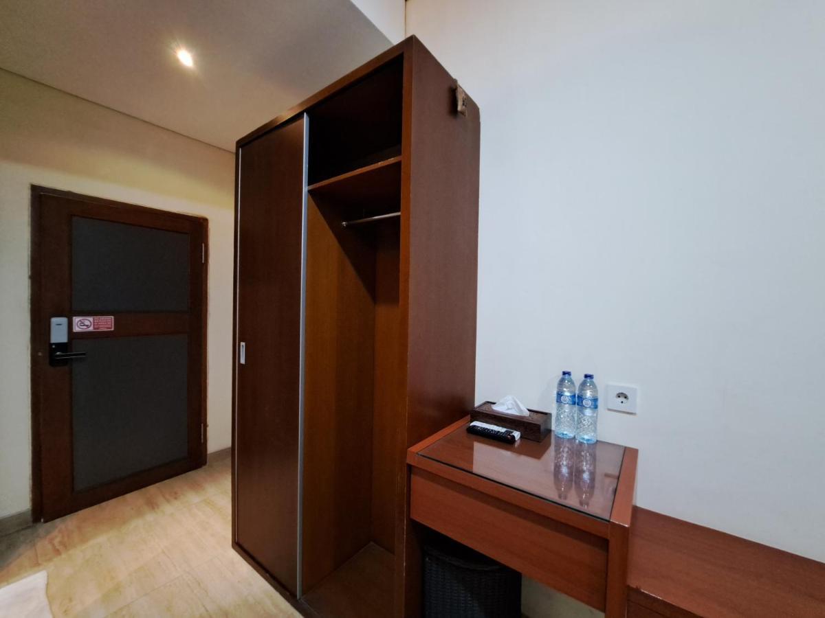 Dewi Uma House Hotel Денпасар Екстериор снимка