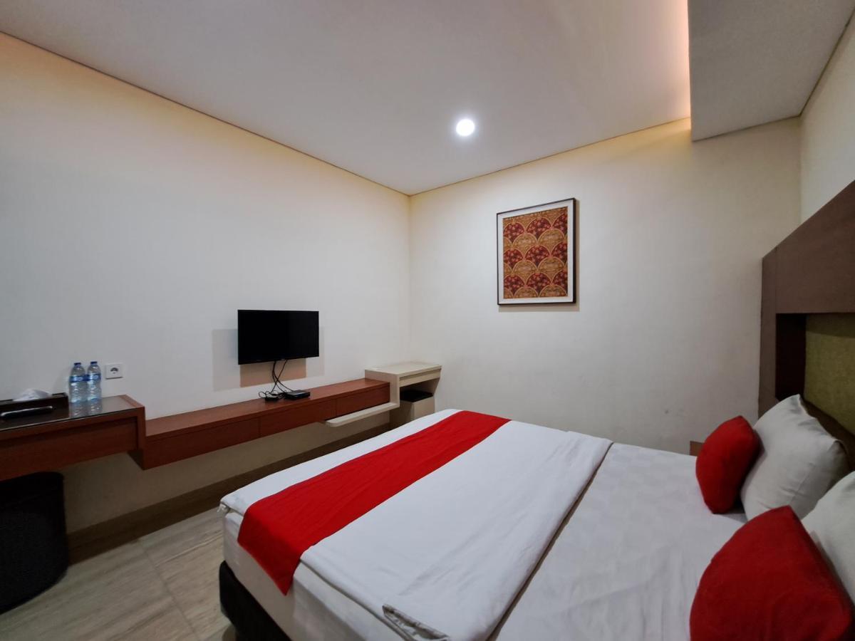 Dewi Uma House Hotel Денпасар Екстериор снимка