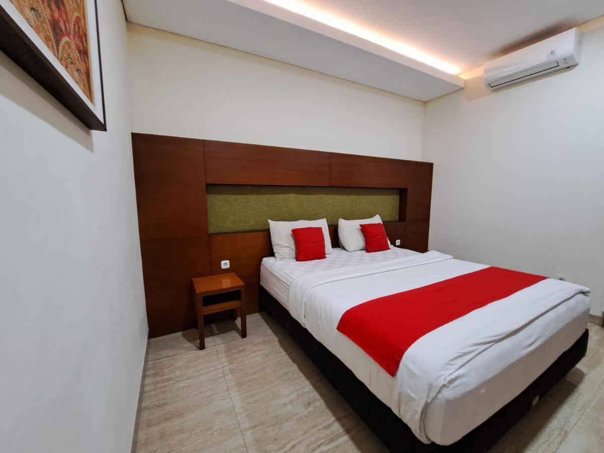 Dewi Uma House Hotel Денпасар Екстериор снимка